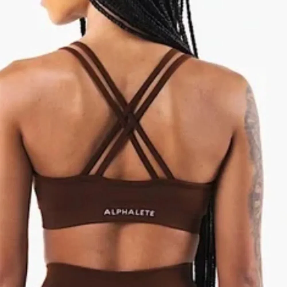 Alphalete Deep V bra - Picture 2 of 6